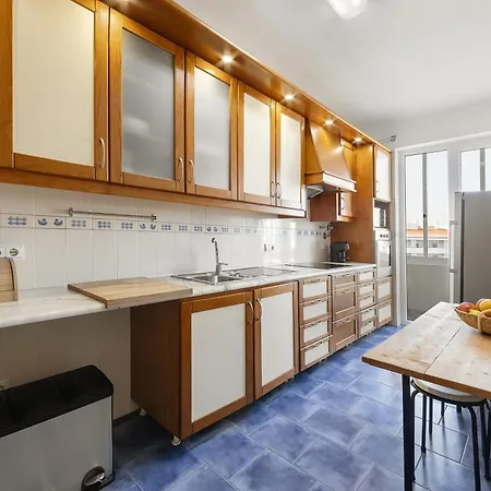 Casa Da Estacao * Caldas Da Rainha